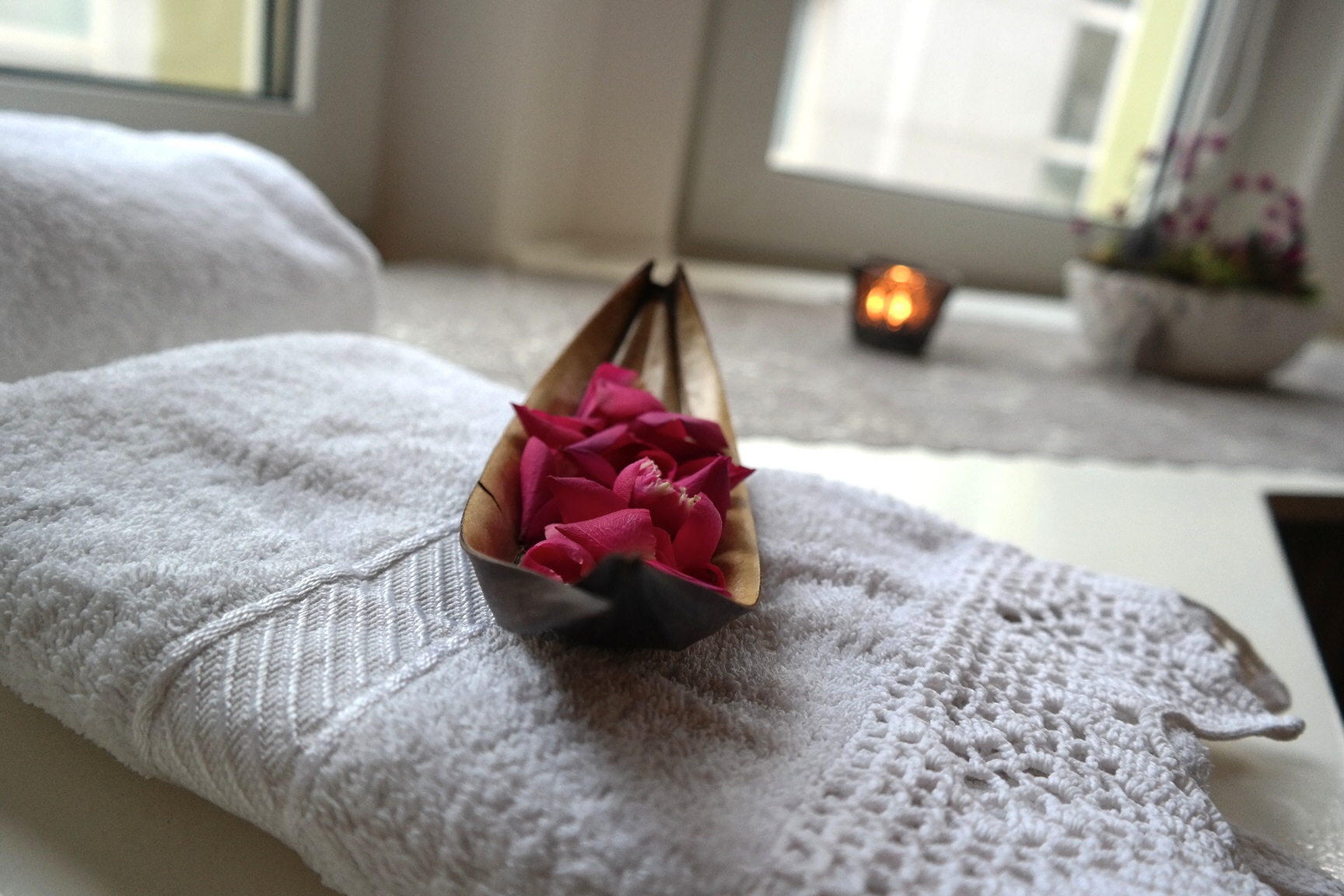 Beauty Lounge & Little Spa Bonn Bad Godesberg Lifestyle Blog Kosmetik Massage Maniküre Pediküre Wellness Aromaöl